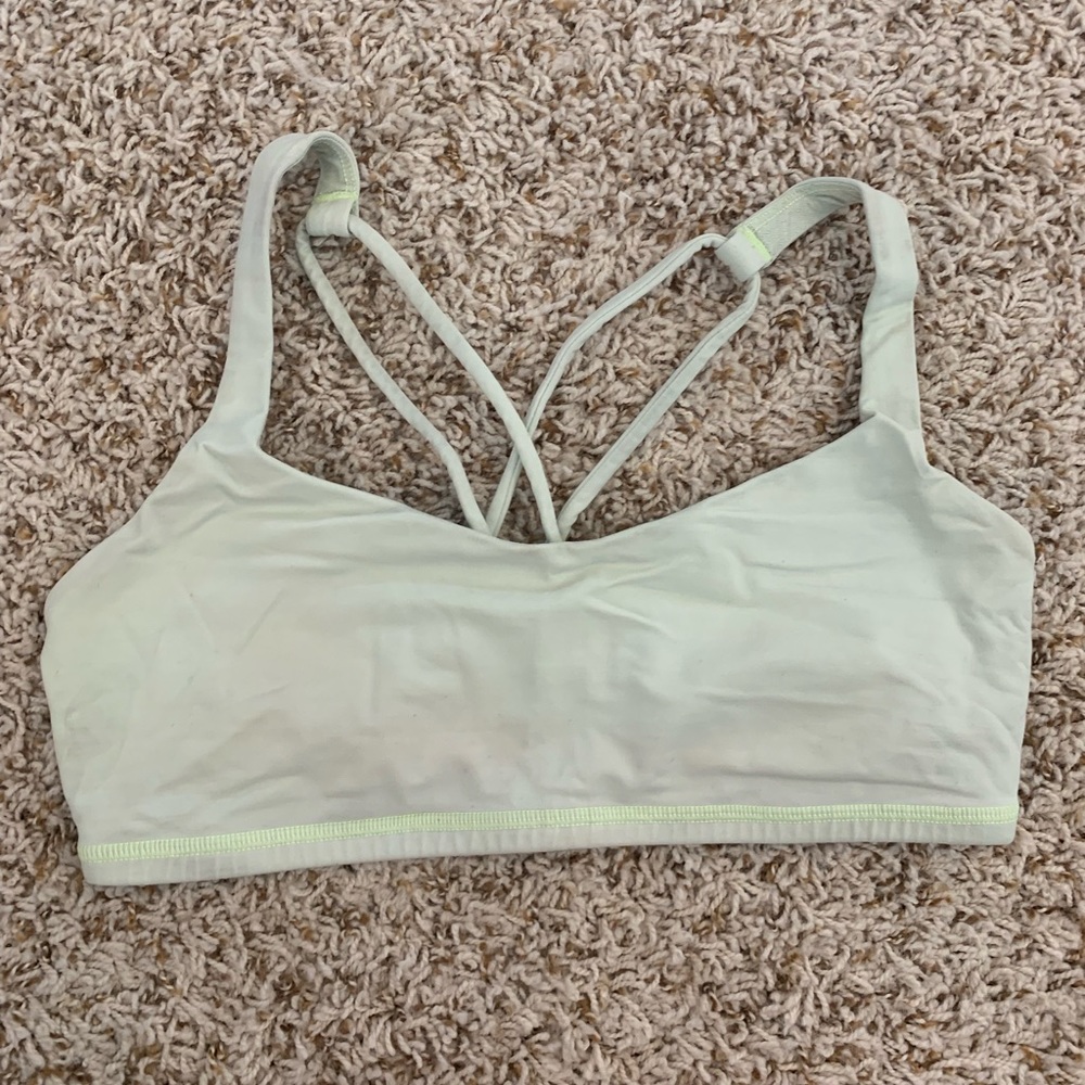 Lululemon Free to Be Sports Bra